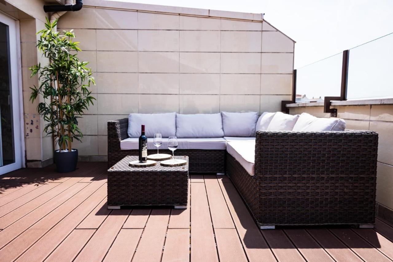 Lujoso Atico Entre 2 Playas Con Garaje, Terraza, Vistas Y Wifi Apartman Gijón Kültér fotó