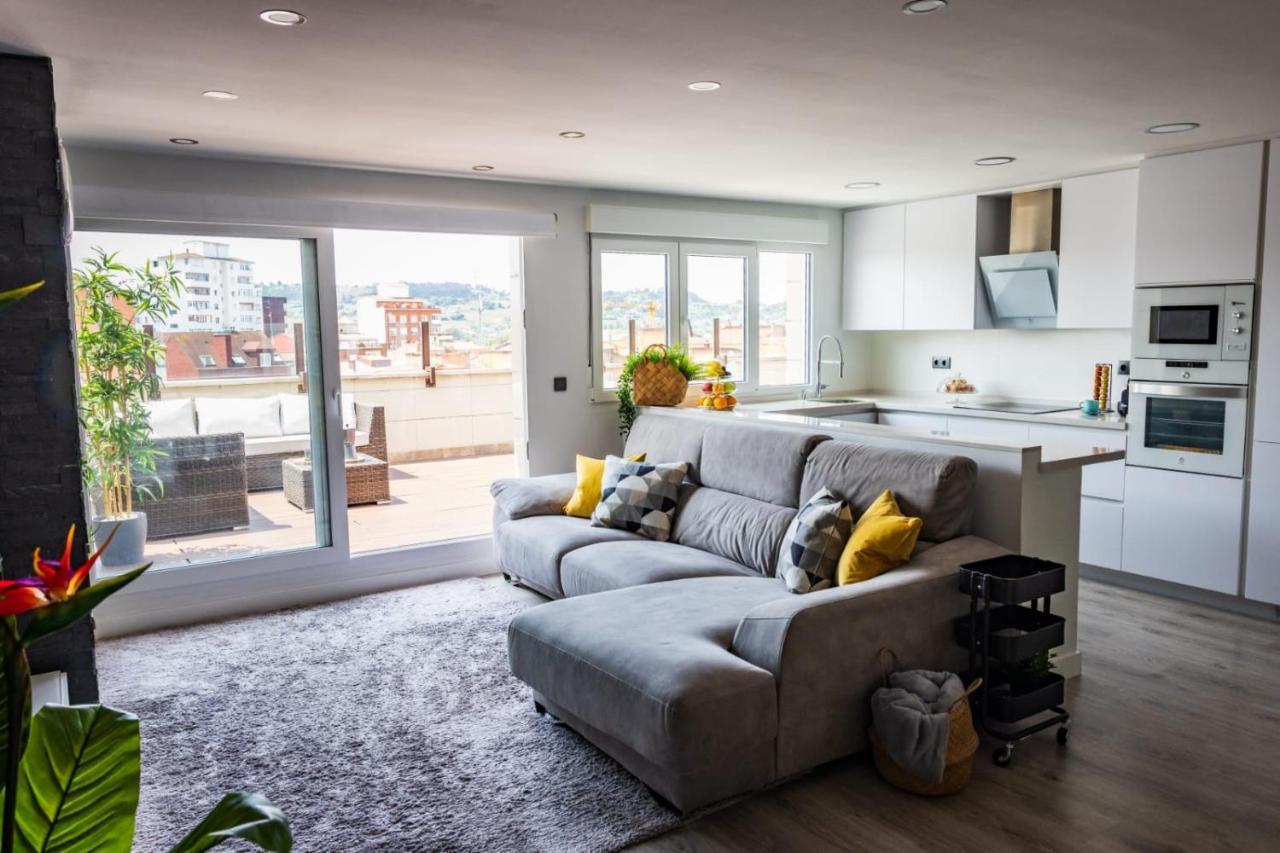 Lujoso Atico Entre 2 Playas Con Garaje, Terraza, Vistas Y Wifi Apartman Gijón Kültér fotó