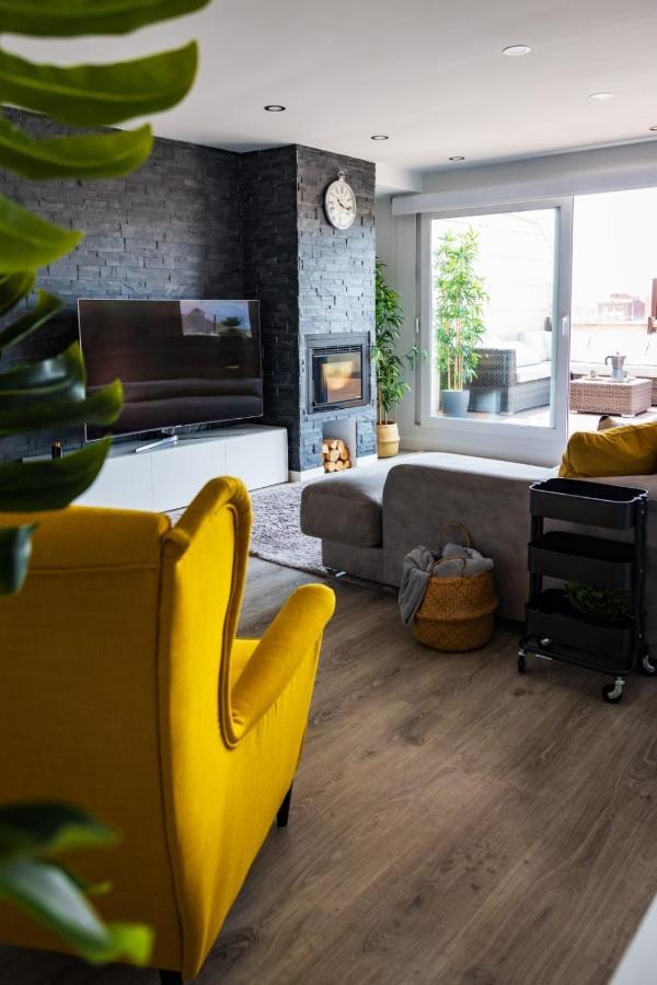 Lujoso Atico Entre 2 Playas Con Garaje, Terraza, Vistas Y Wifi Apartman Gijón Kültér fotó